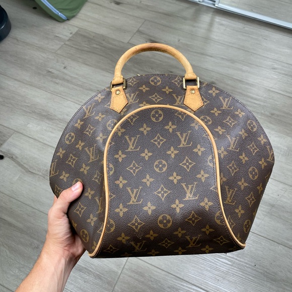 Louis Vuitton Eclipse MM Handbag - Picture 1 of 10